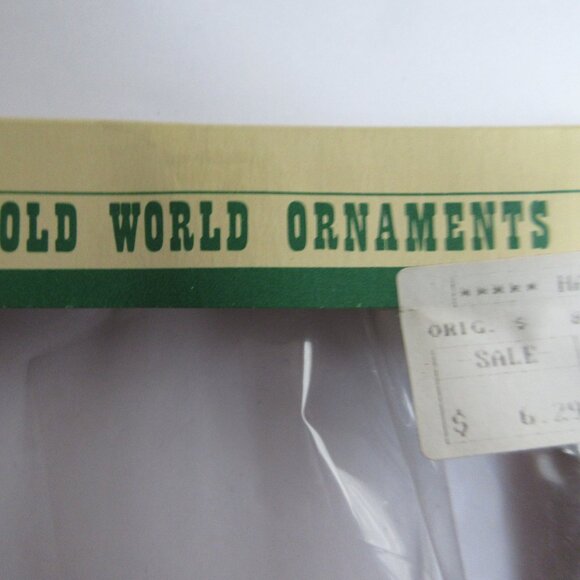 Pink Glass Twist Icicle Christmas Ornament ~ 5-1/2"-6" Box of 4 Made in Colombia - Picture 10 of 12